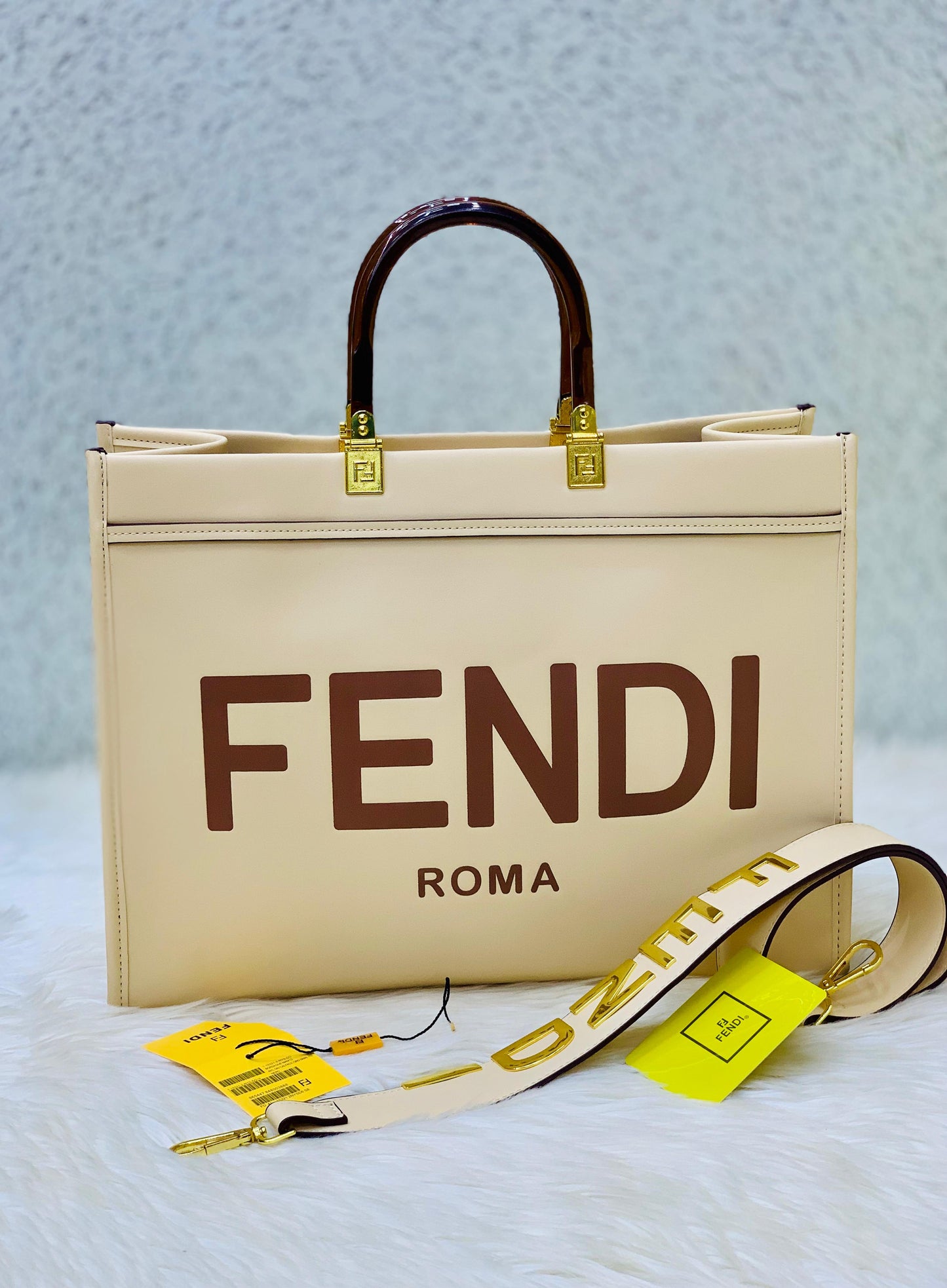 FEDI BRAND OFFICAL MODEL PRIMUM QUALITY