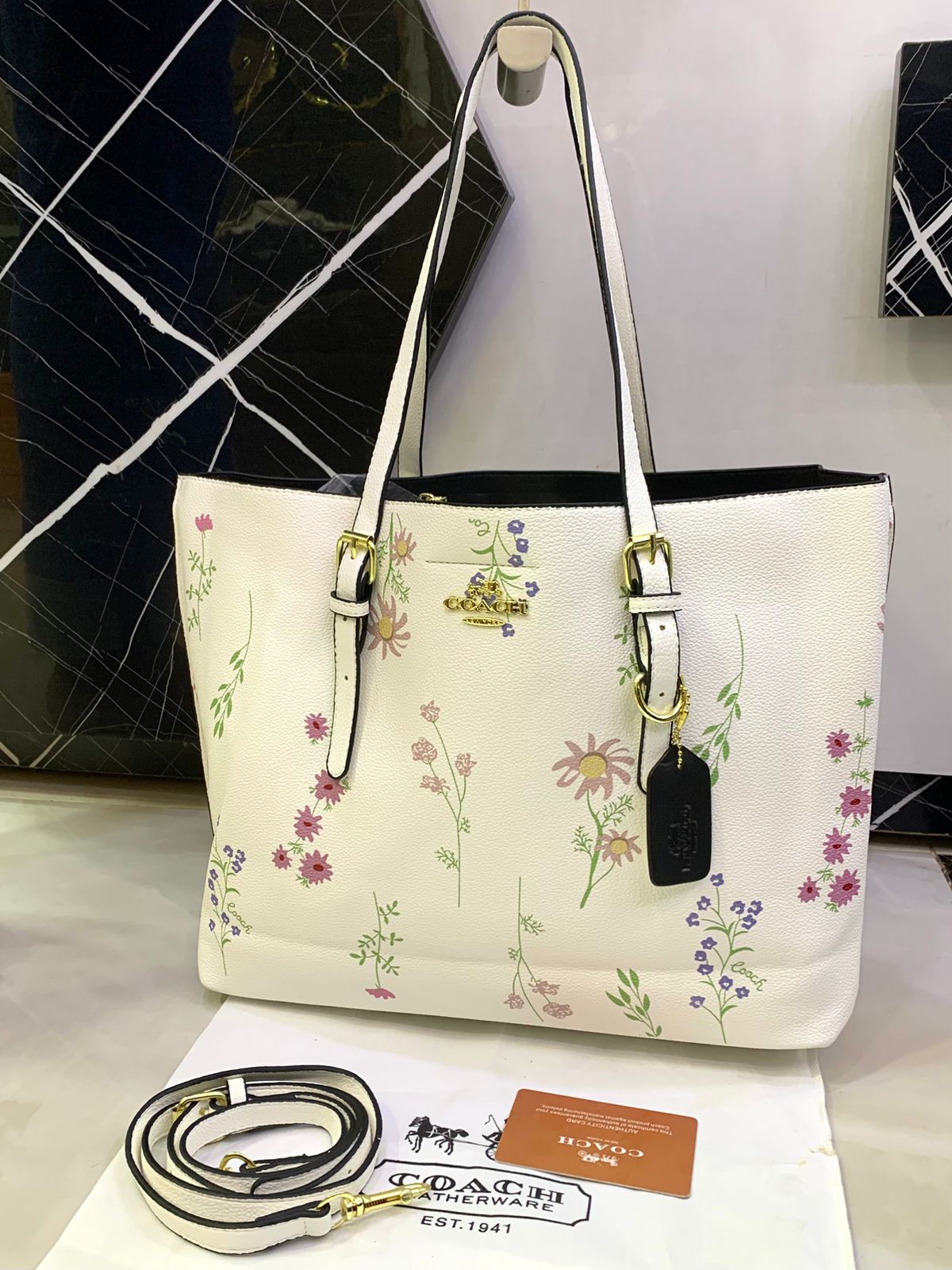 CH-TOTE-BAG 3
