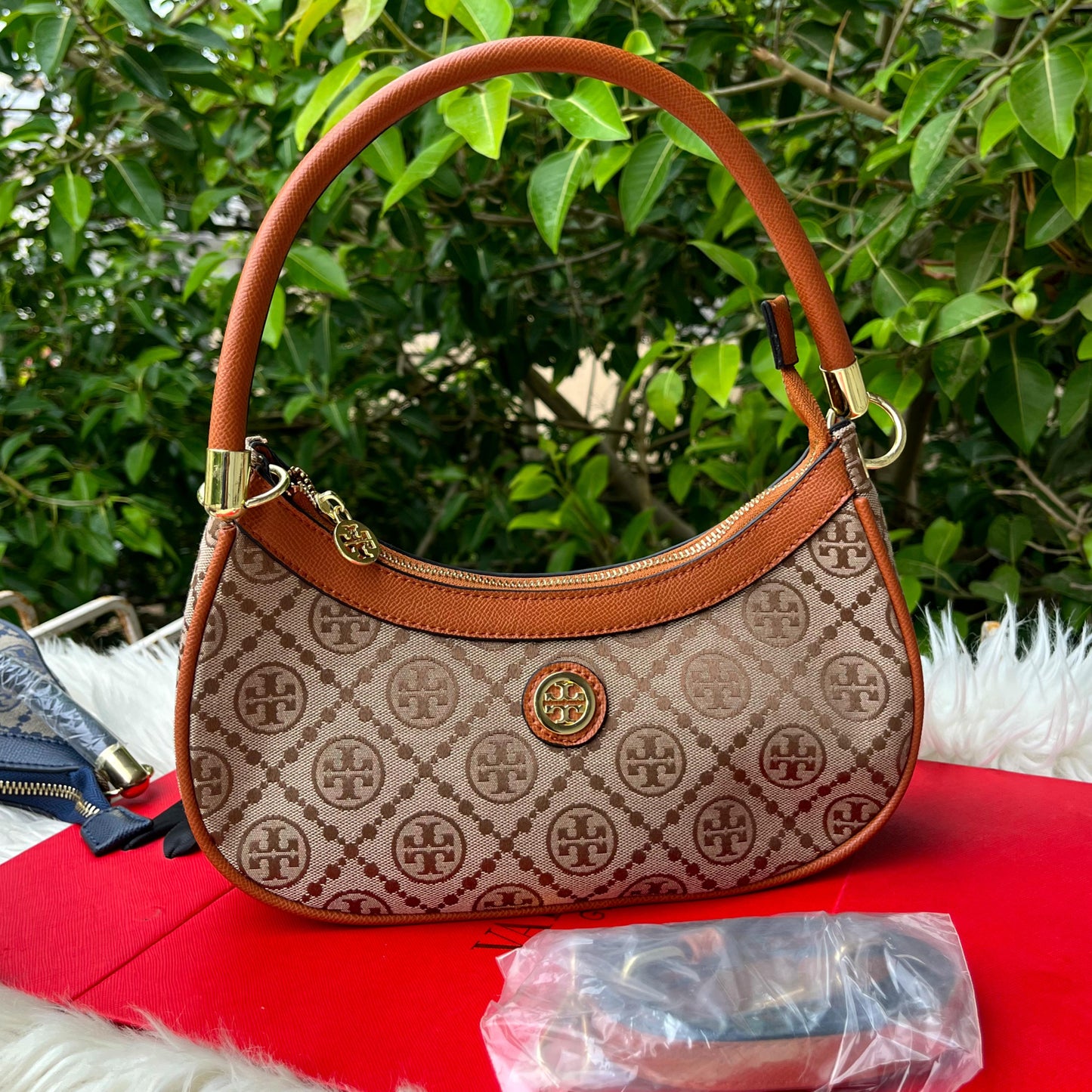 TB-Cross shoulder bag