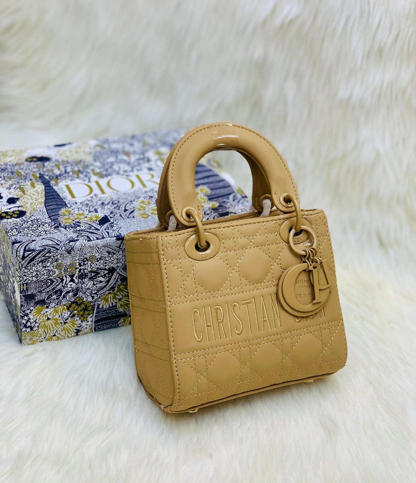 CD-HAND-BAG 2