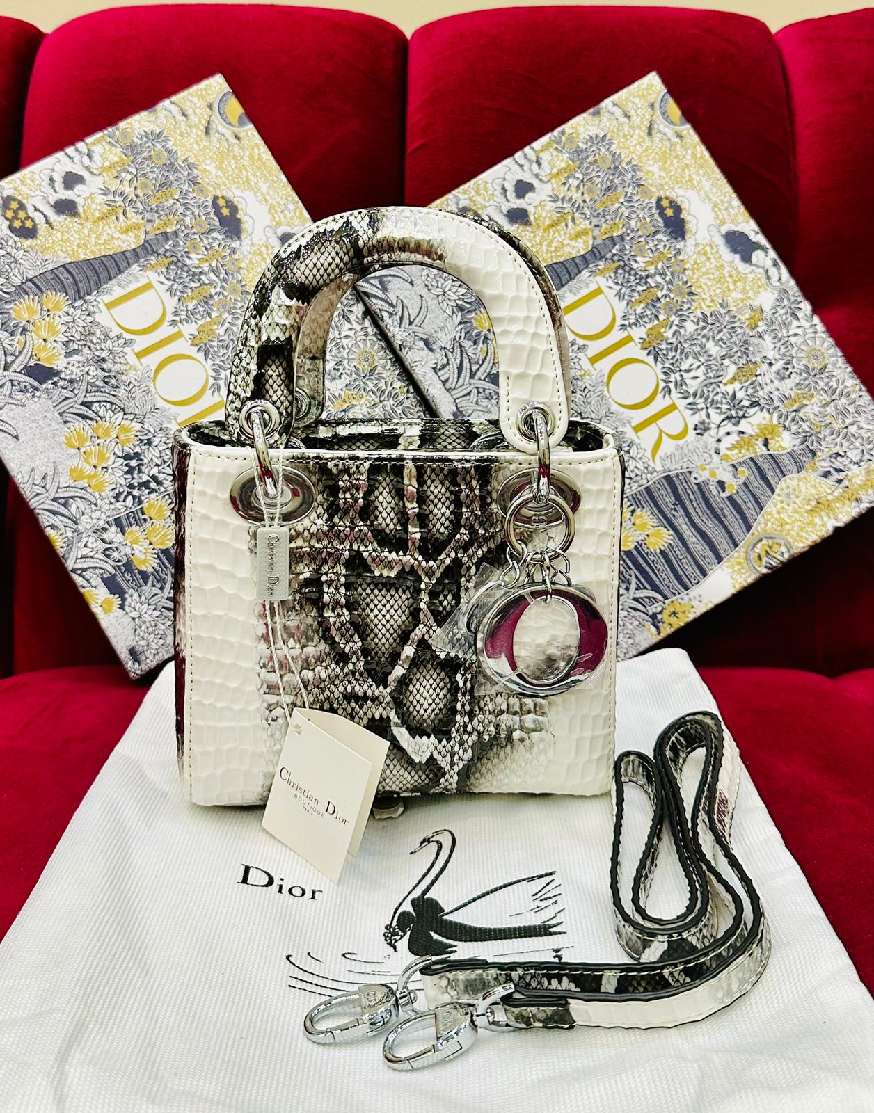 CD-HAND-BAG 1
