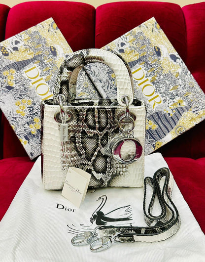 CD-HAND-BAG 1