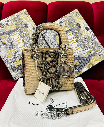 CD-HAND-BAG 1