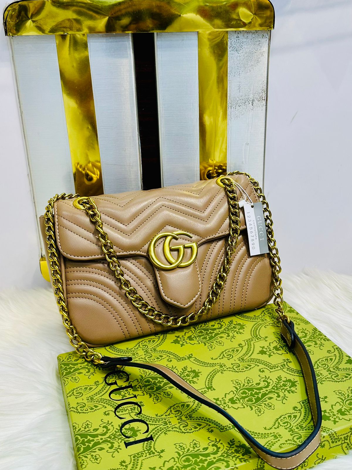 GC-CROSSBODY-BAG 1
