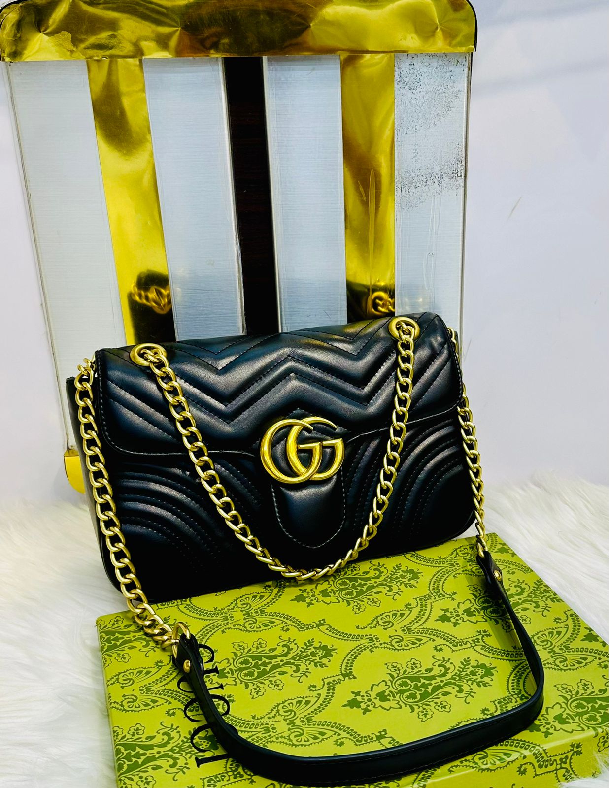 GC-CROSSBODY-BAG 1